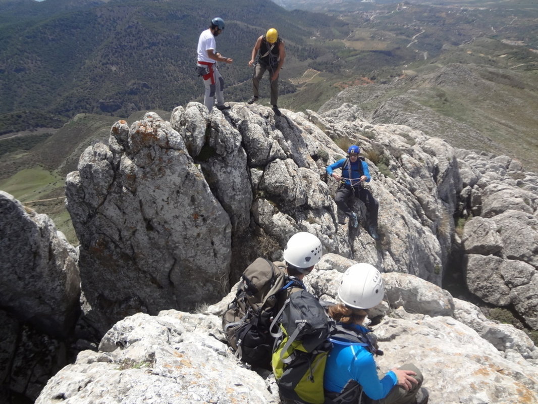Ropework course for Scramblers and Rock Climbers, Spain